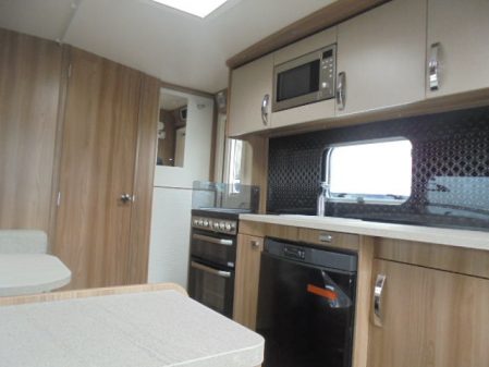 2019 Swift Challenger 530