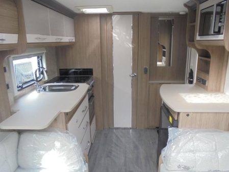 2020 Coachman VIP 460/2