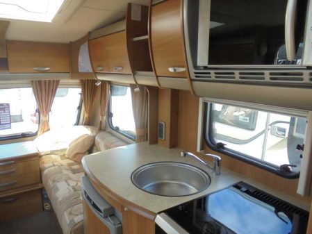 2009 Swift CHALLENGER LUX 570