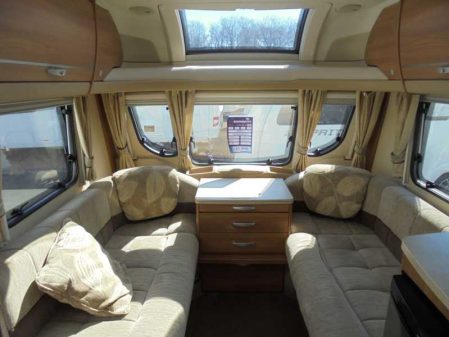 2011 Swift CONQUEROR 570