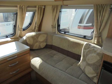 2011 Swift CONQUEROR 570