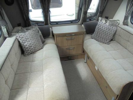 2015 Coachman VIP 545/4