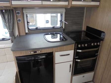 2015 Coachman VIP 545/4