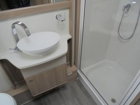 2020 Coachman ACADIA PREMIUM  630/5