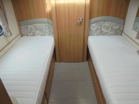 2014 Coachman VIP 565/4