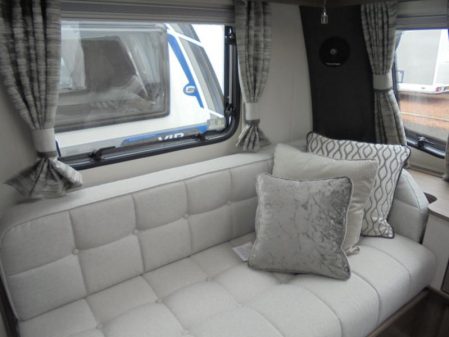 2020 Coachman VIP 565/4