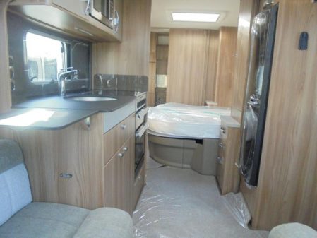 2018 Swift CONQUEROR 580