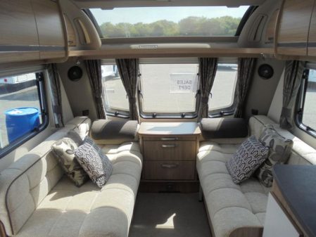 2015 Coachman VIP 560/4