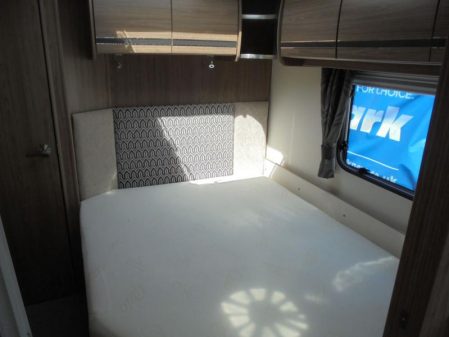 2015 Coachman VIP 560/4