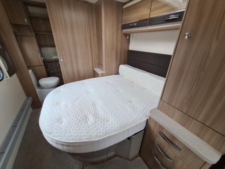 2016 Swift CONQUEROR 580