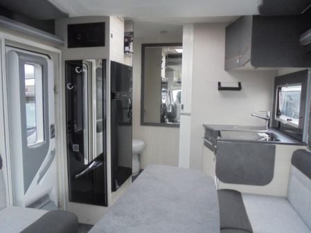 2020 Chausson PREMIUM 520