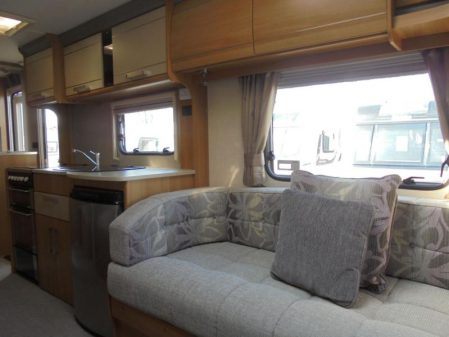 2013 Coachman VIP 520/4