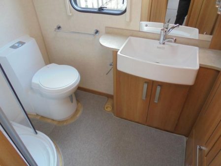 2013 Coachman VIP 520/4