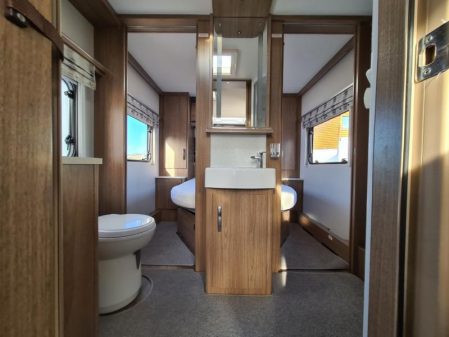 2017 Coachman LASER 650/4