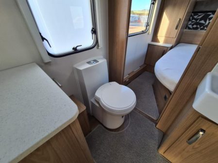 2017 Coachman LASER 650/4