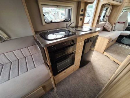 2018 Elddis SUPREME 195