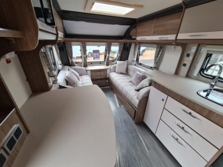 2021 Coachman Vip 460