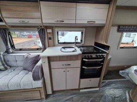 2021 Coachman Acadia 575