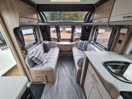 2021 Coachman Acadia 575