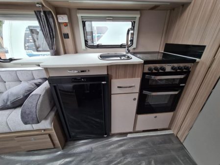 2021 Coachman Acadia 545