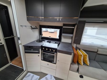 2021 Chausson Titanium Premium 640