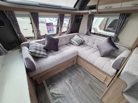 2021 Coachman Acadia 860