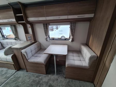 2021 Coachman Vip 520