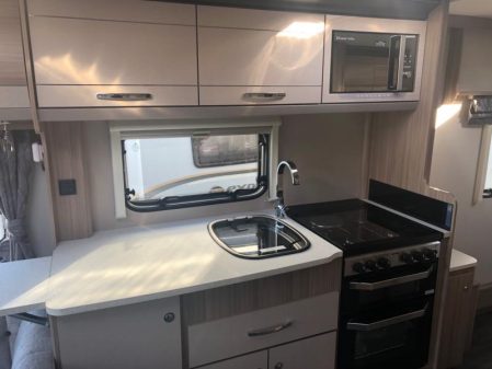 2021 Coachman Acadia 875