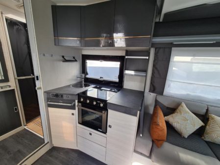 2021 Chausson Titanium Premium 640