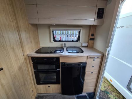 2016 Elddis Platinum Edition  (DS) 115