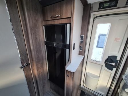 2022 Coachman Laser 665