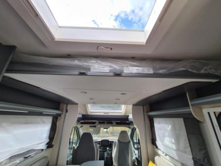 2021 Chausson Titanium Premium 720