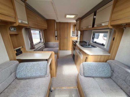 2013 Coachman LASER 620/4 (INC MOVER)