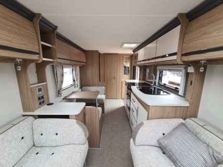 2017 Coachman Laser 620
Incl AWD Mover