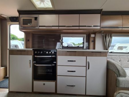 2017 Coachman Laser 620
Incl AWD Mover