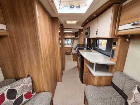2013 Swift CHALLENGER 590 SE