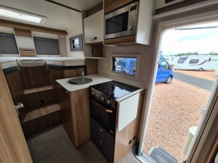 2018 Swift Searcher 684