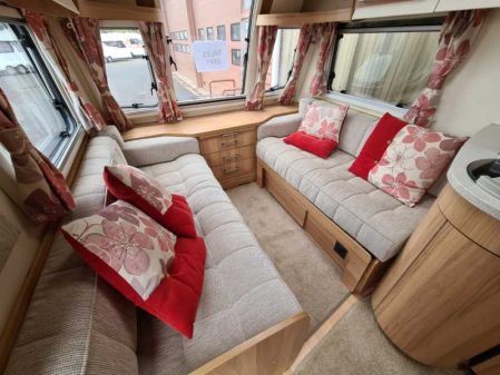 2013 Bailey Unicorn Cadiz