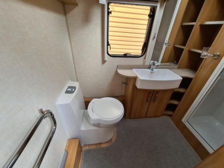 2014 Coachman Laser 640/4
inc 2 motor mover