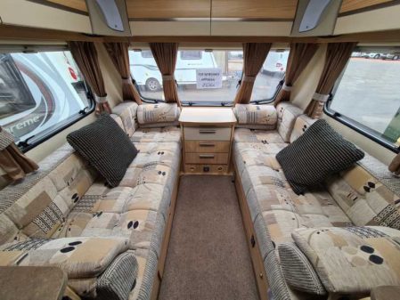 2012 Coachman Highlander 520/4