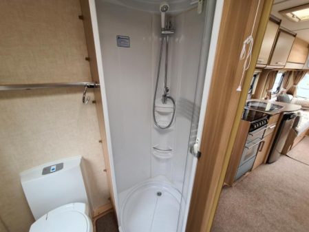 2012 Coachman Highlander 520/4