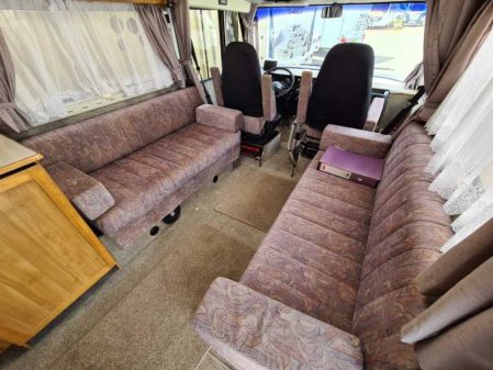 1992 Hymer B694
*** SPARES OR REPAIRS ***