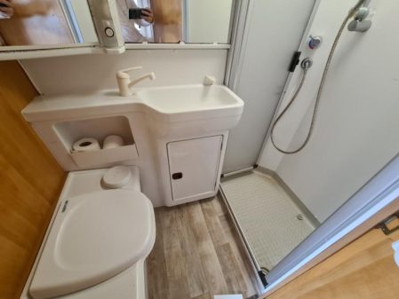 1992 Hymer B694
*** SPARES OR REPAIRS ***