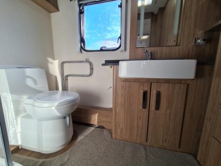 2015 Coachman Laser 620/4