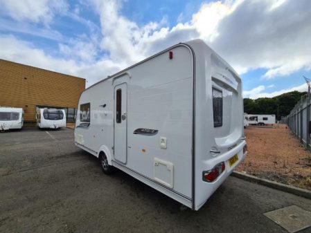 2011 Coachman Pastiche 470/2