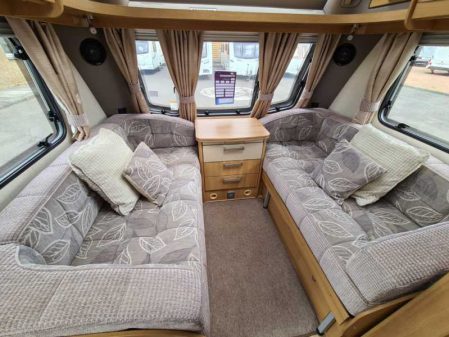 2012 Coachman VIP 545