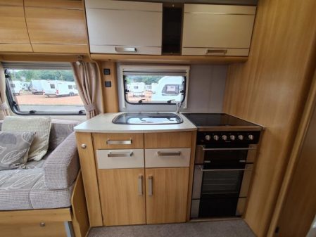 2012 Coachman VIP 545