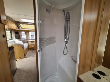 2012 Coachman VIP 545