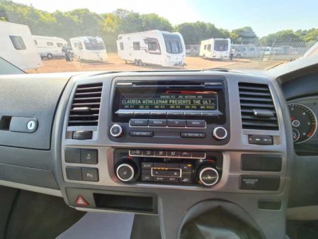 2011 VW California 2.0  SE TDI 7HMA