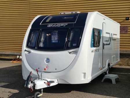 2019 Swift Sprite Major 4 SB
auto m/mover
